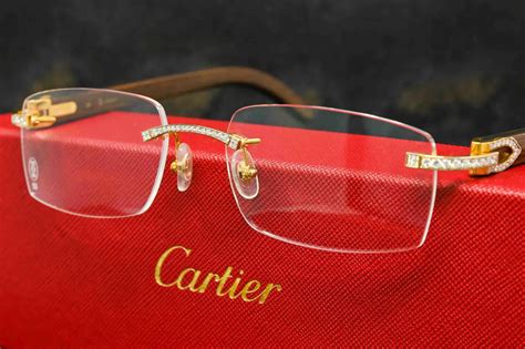 who buy cartier glasses